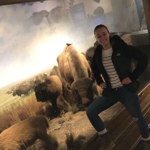 Meet your Posher, Annie